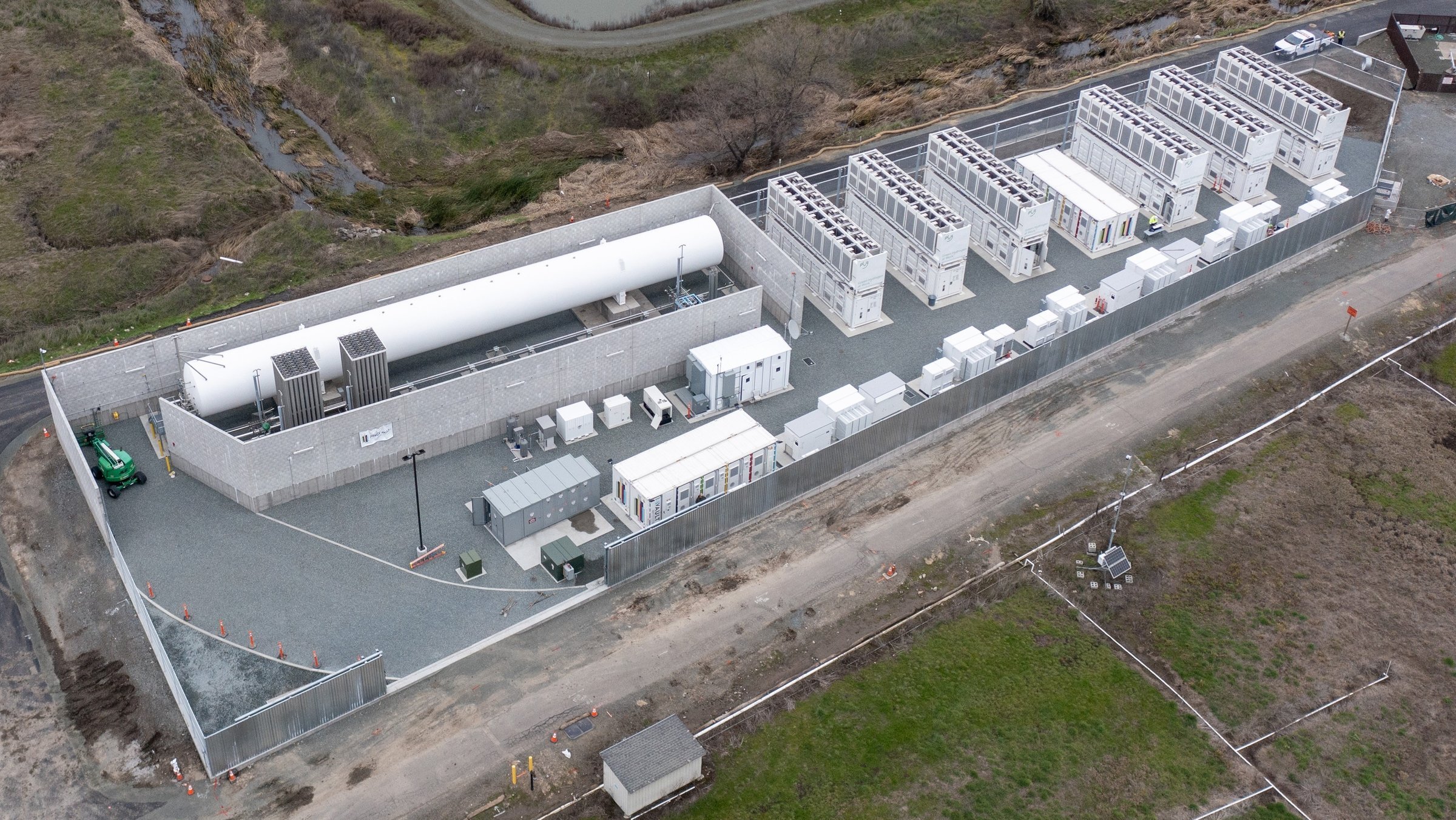 Aerial view of the Calistoga Resiliency Center hybrid hydrogen and battery facility