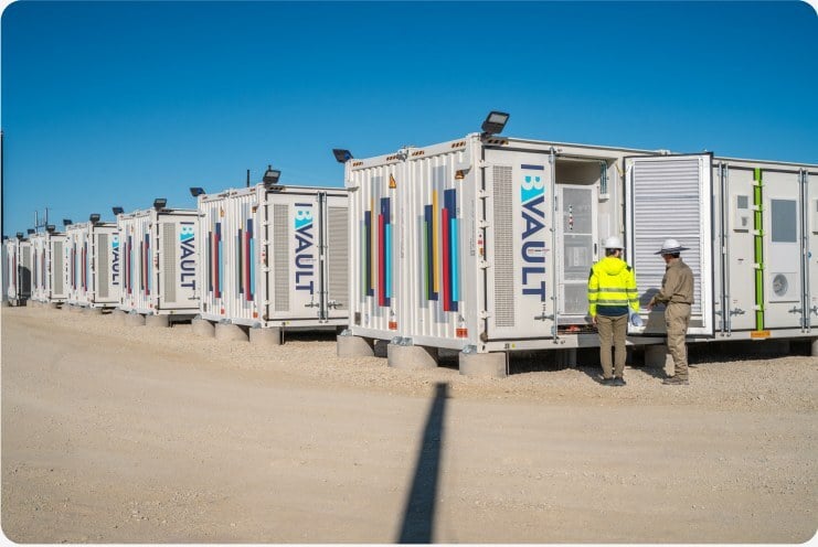 Technicians among B-VAULT containers